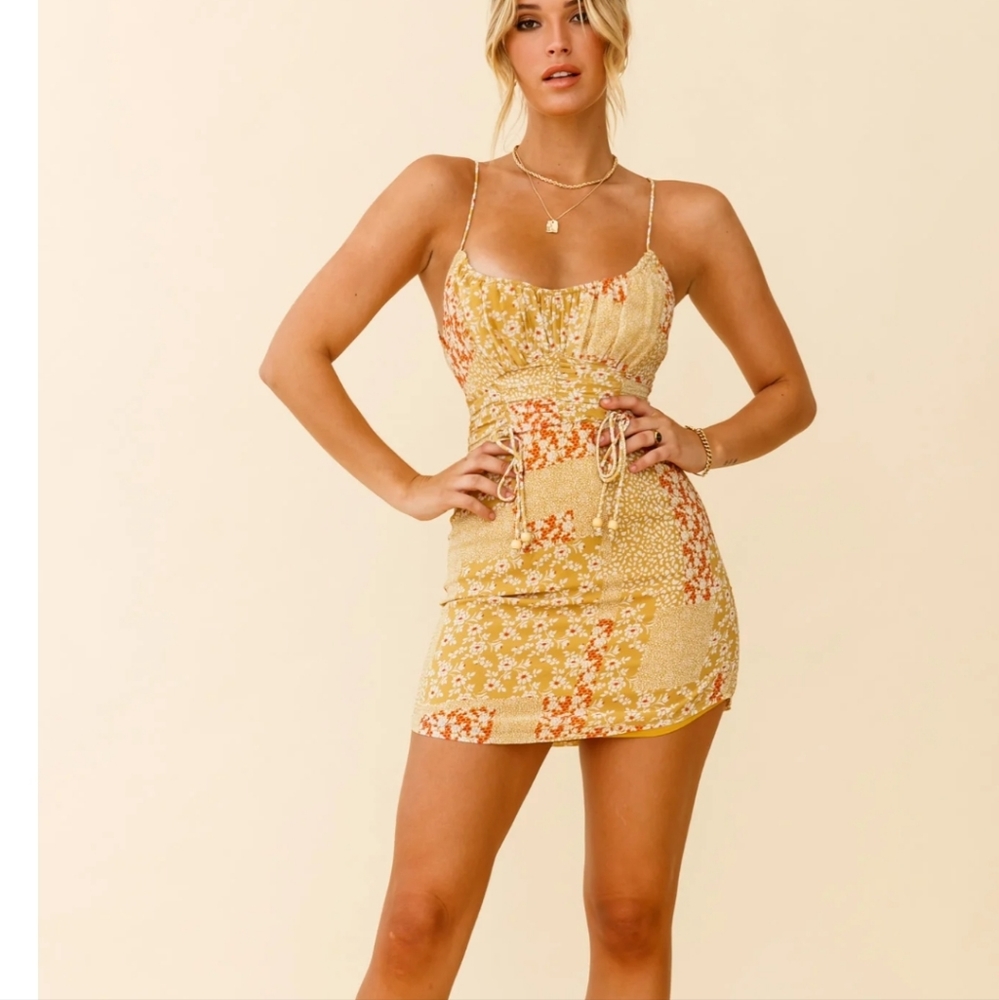 Selfie Leslie Yellow Floral Dress